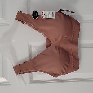 NWT Delta Burke Bralette